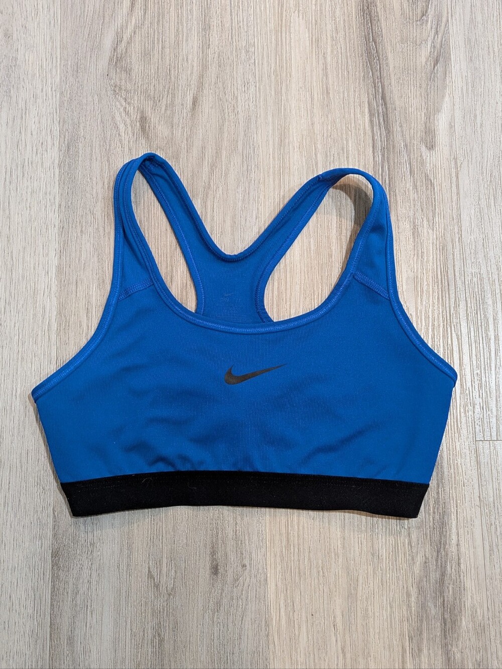 ✨3/$20✨ Nike Blue Racerback Sports Bra - Size Medium